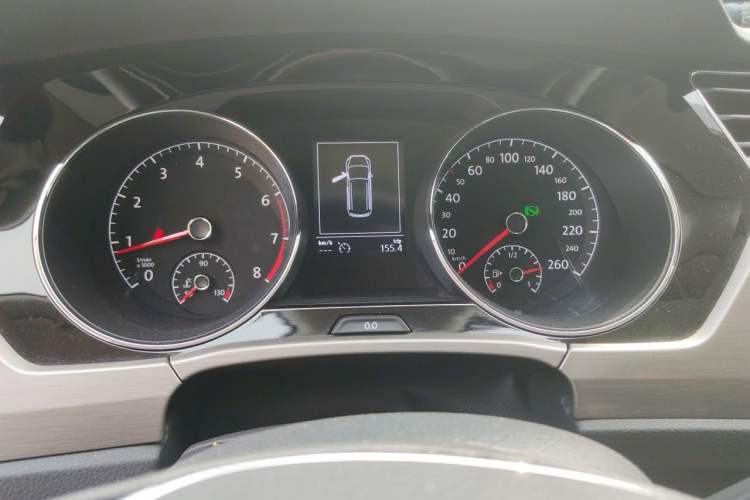 Used Volkswagen Touran 2018 Volkswagen Touran L 280TSI DSG Comfort Edition 7 Seats China VI Standard Instrument Cluster