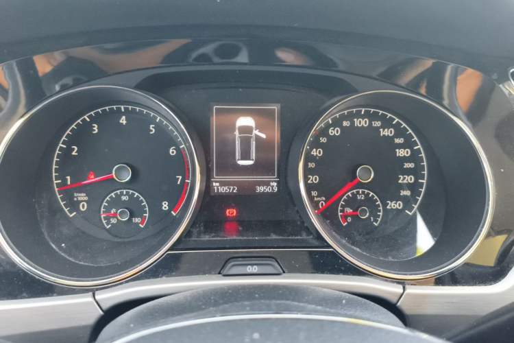Used Volkswagen Touran 2018 Volkswagen Touran L 280TSI DSG Comfort Edition 7-seater Instrument Cluster