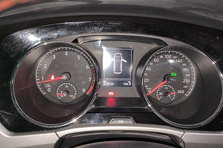 Used Volkswagen Touran 2018 Volkswagen Touran L 280TSI DSG Comfort Edition 7 Seats China V Emission Standard Instrument Cluster