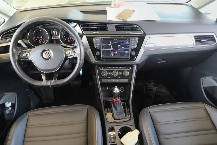 Used Volkswagen Touran 2018 Volkswagen Touran L 280TSI DSG Comfort Edition 7 Seats China VI Standard Interior 2