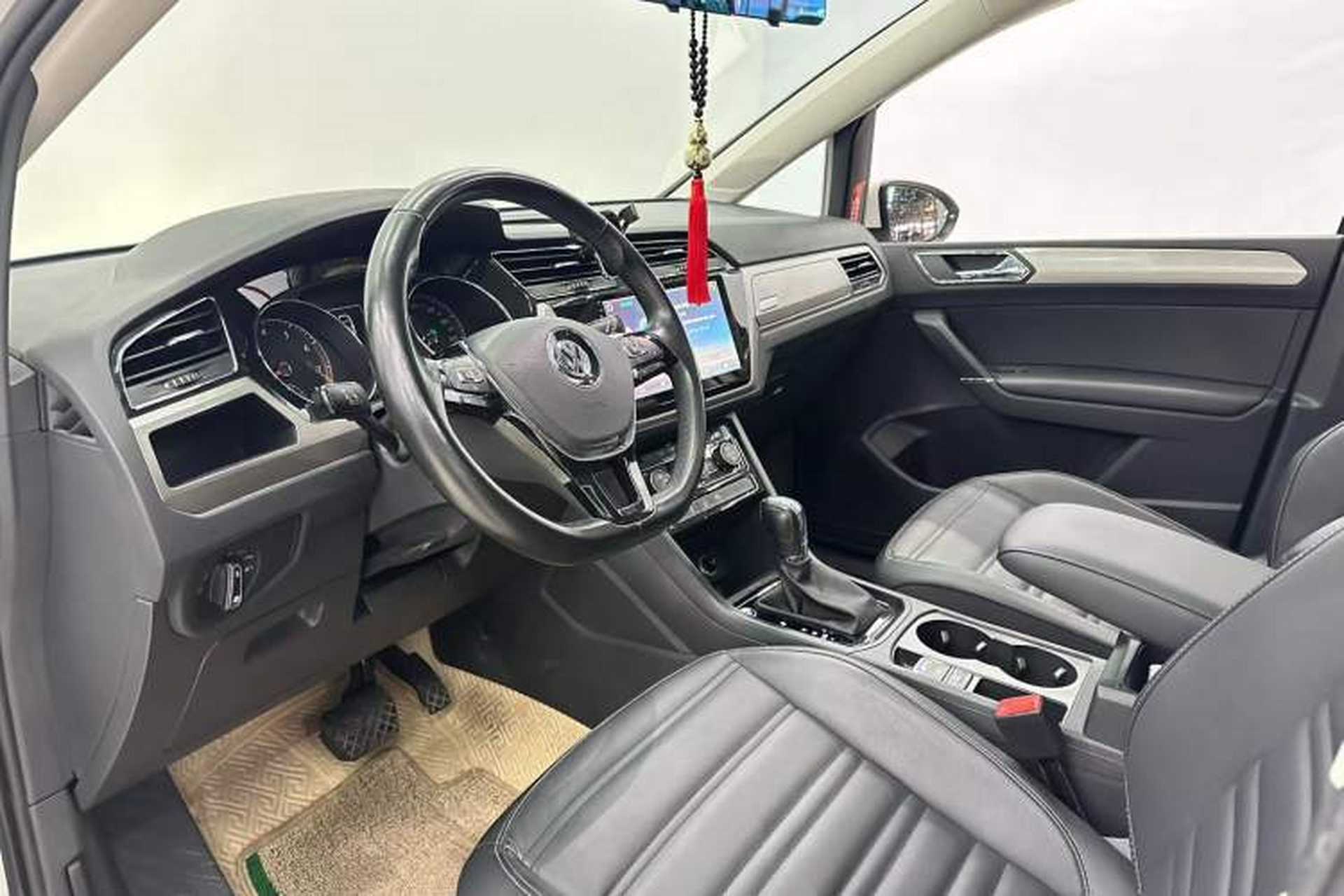 Used Volkswagen Touran 2018 Volkswagen Touran L 280TSI DSG Boundary Edition 6-Seater China VI Standard Interior 3