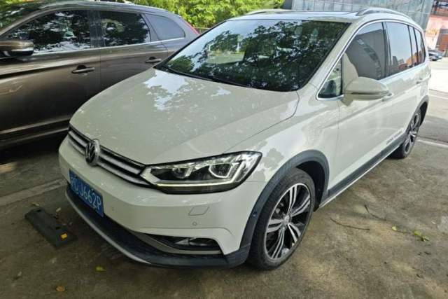 Used Volkswagen Touran 2018 Volkswagen Touran L 280TSI DSG Boundary Luxury Edition 7 Seats China VI Standard
