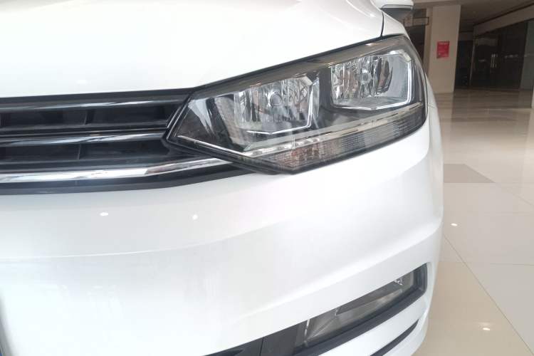 Used Volkswagen Touran 2018 Volkswagen Touran L 280TSI DSG Style Edition 7 Seats China VI Standard Left Front Headlight