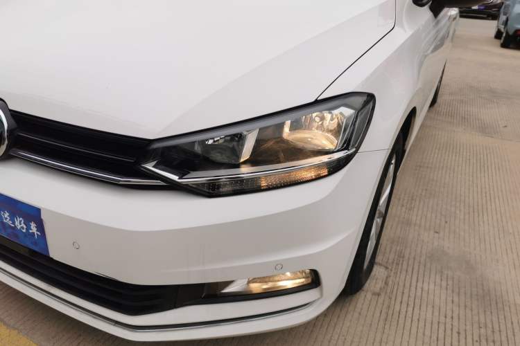 Used Volkswagen Touran 2018 Volkswagen Touran L 280TSI DSG Comfort Edition 7 Seats China VI Standard Left Front Headlight