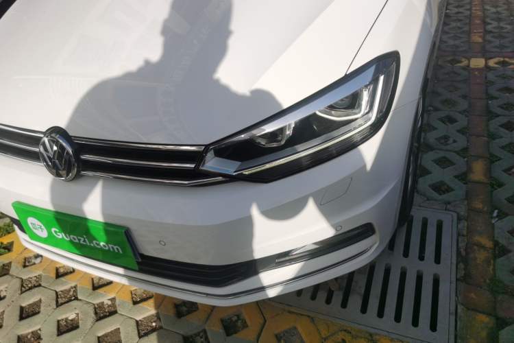 Used Volkswagen Touran 2018 Volkswagen Touran L 280TSI DSG Comfort Edition 7-seater Left Front Headlight