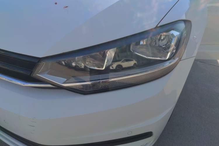 Used Volkswagen Touran 2018 Volkswagen Touran L 280TSI DSG Comfort Edition 7 Seats China V Emission Standard Left Front Headlight
