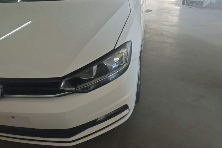 Used Volkswagen Touran 2018 Volkswagen Touran L 280TSI Manual Trend Edition Left Front Headlight