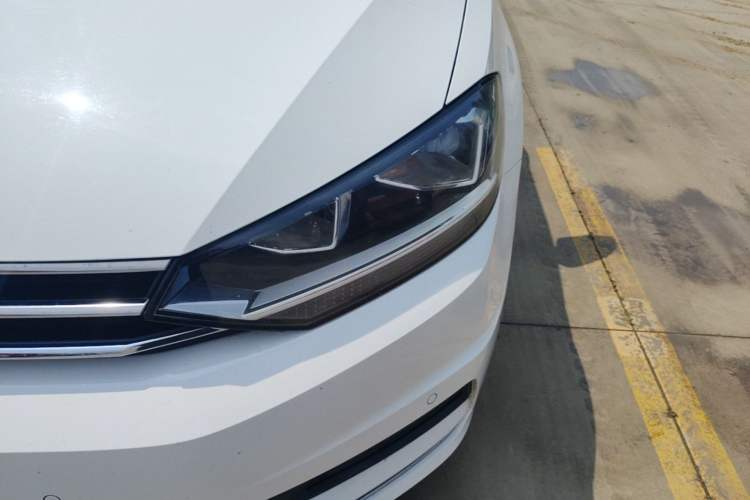 Used Volkswagen Touran 2018 Volkswagen Touran L 280TSI DSG Comfort Edition 7 Seats China V Emission Standard Left Front Headlight