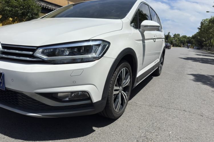 Used Volkswagen Touran 2018 Volkswagen Touran L 280TSI DSG Boundary Edition 7 Seats China V Emission Standard Left Front Headlight