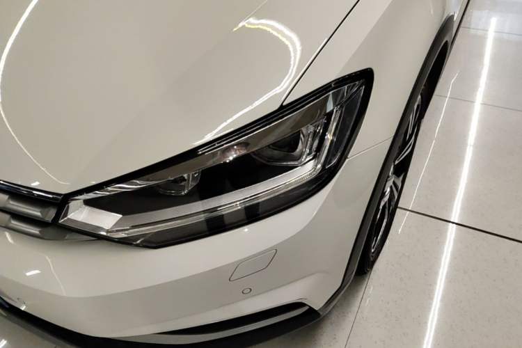 Used Volkswagen Touran 2018 Volkswagen Touran L 280TSI DSG Boundary Edition 7 Seats China V Emission Standard Left Front Headlight