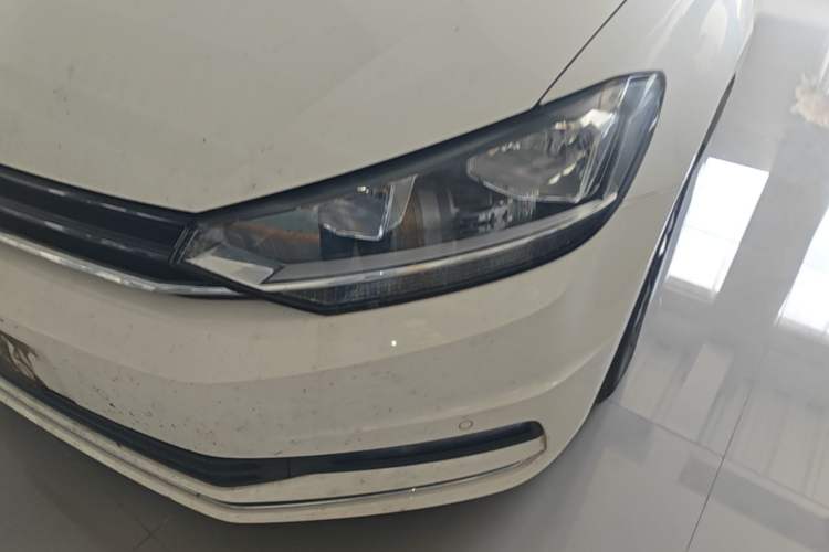 Used Volkswagen Touran 2018 Volkswagen Touran L 280TSI DSG Comfort Edition 7 Seats China V Emission Standard Left Front Headlight