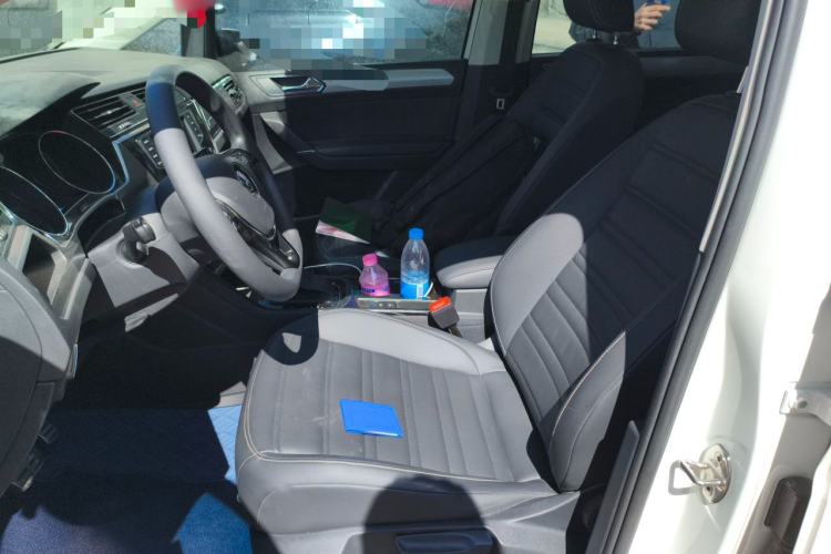 Used Volkswagen Touran 2018 Volkswagen Touran L 280TSI DSG Comfort Edition 7 Seats China V Emission Standard Left Front Seat