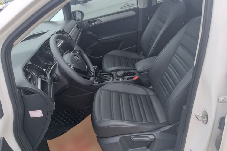 Used Volkswagen Touran 2018 Volkswagen Touran L 280TSI DSG Comfort Edition 7 Seats China VI Standard Left Front Seat