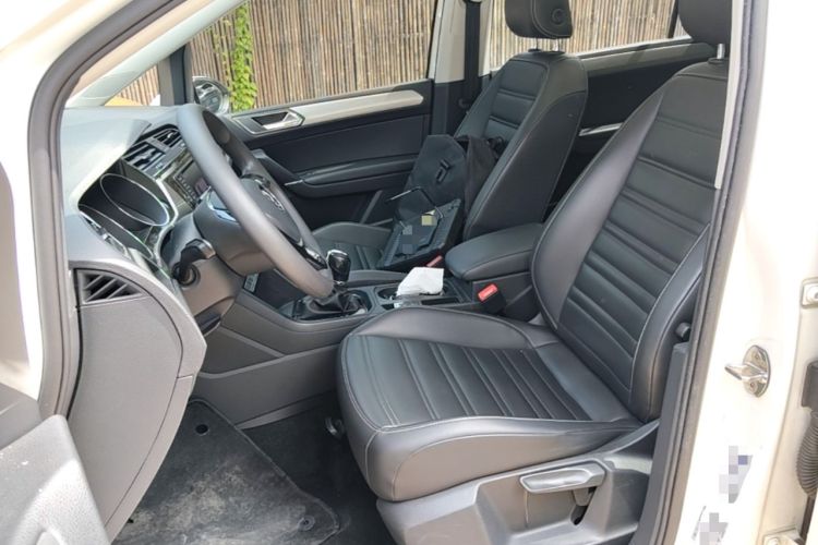 Used Volkswagen Touran 2018 Volkswagen Touran L 280TSI DSG Comfort Edition 7 Seats China VI Standard Left Front Seat