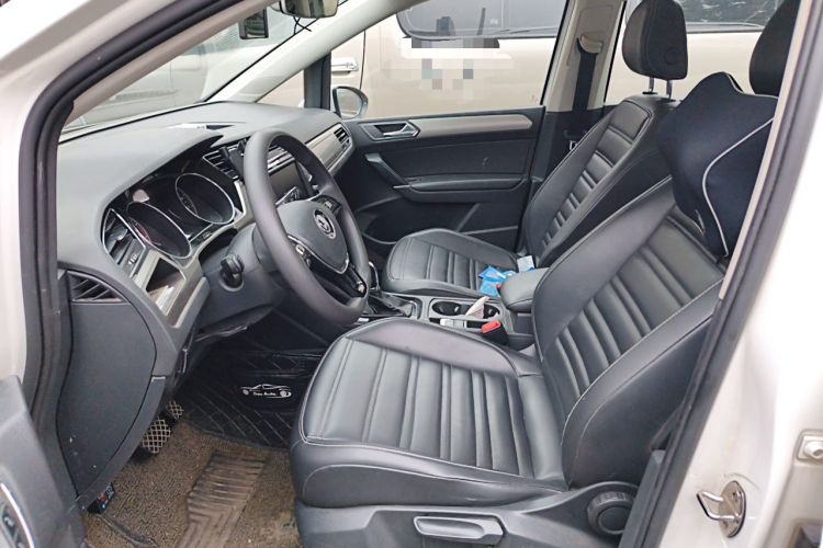 Used Volkswagen Touran 2018 Volkswagen Touran L 280TSI DSG Comfort Edition 7 Seats China V Emission Standard Left Front Seat