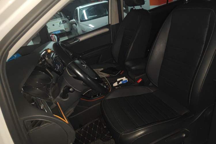 Used Volkswagen Touran 2018 Volkswagen Touran L 280TSI DSG Boundary Edition 7 Seats China VI Standard Left Front Seat