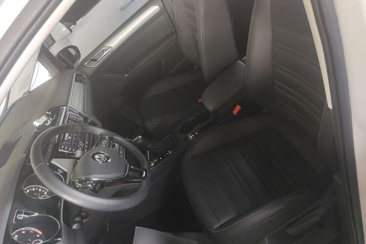 Used Volkswagen Touran 2018 Volkswagen Touran L 280TSI DSG Comfort Edition 7-seater Left Front Seat