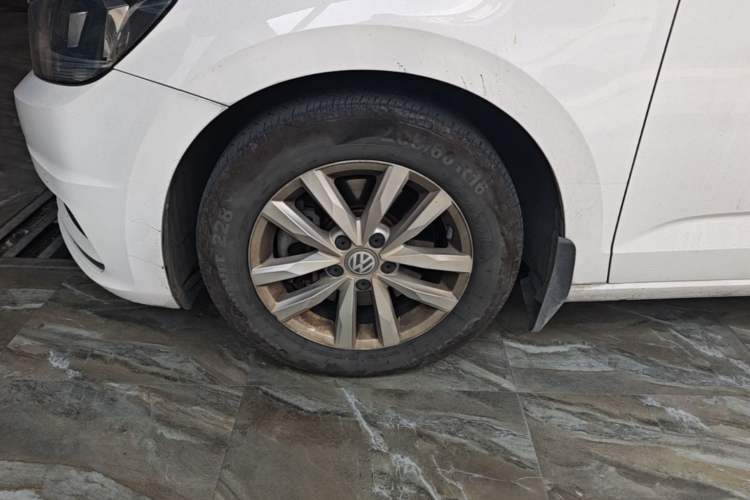 Used Volkswagen Touran 2018 Volkswagen Touran L 280TSI DSG Comfort Edition 7 Seats China V Emission Standard Left Front Wheel Hub