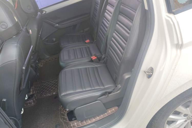 Used Volkswagen Touran 2018 Volkswagen Touran L 280TSI DSG Comfort Edition 7 Seats China V Emission Standard Left Rear Seat