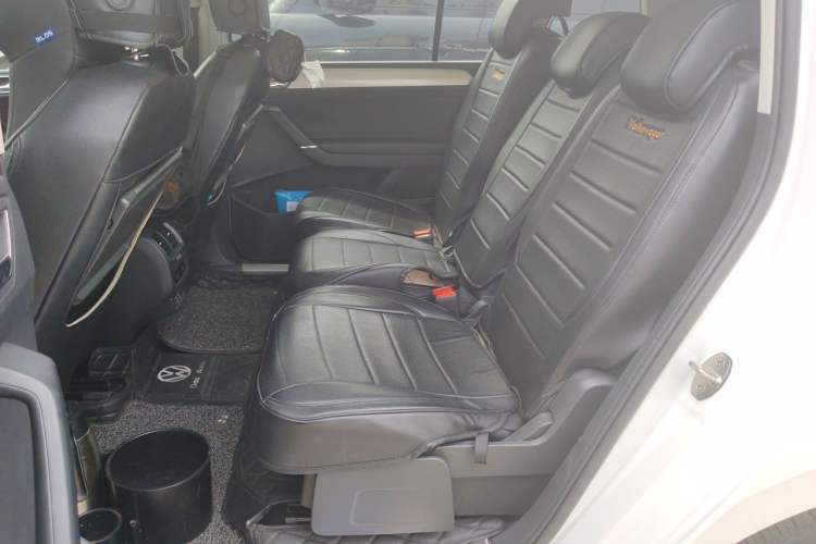 Used Volkswagen Touran 2018 Volkswagen Touran L 280TSI DSG Comfort Edition 7 Seats China VI Standard Left Rear Seat