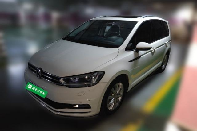 Used Volkswagen Touran 2018 Volkswagen Touran L 280TSI DSG Luxury Edition 6-seater