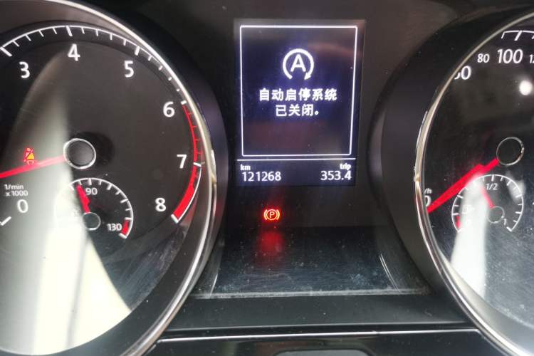 Used Volkswagen Touran 2018 Volkswagen Touran L 280TSI DSG Boundary Edition 7 Seats China V Emission Standard Odometer Close Up