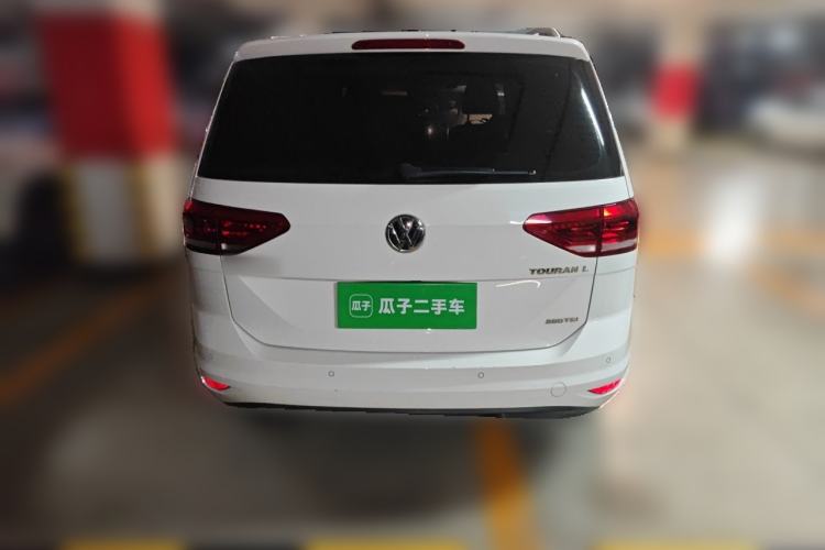 Used Volkswagen Touran 2018 Volkswagen Touran L 280TSI DSG Comfort Edition 7-seater Rear
