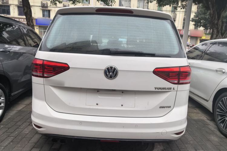 Used Volkswagen Touran 2018 Volkswagen Touran L 280TSI DSG Comfort Edition 7 Seats China V Emission Standard Rear