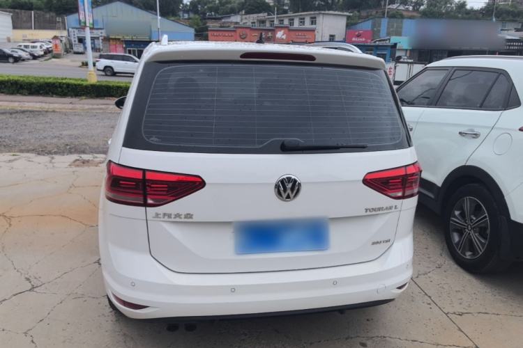 Used Volkswagen Touran 2018 Volkswagen Touran L 280TSI DSG Comfort Edition 7 Seats China VI Standard Rear