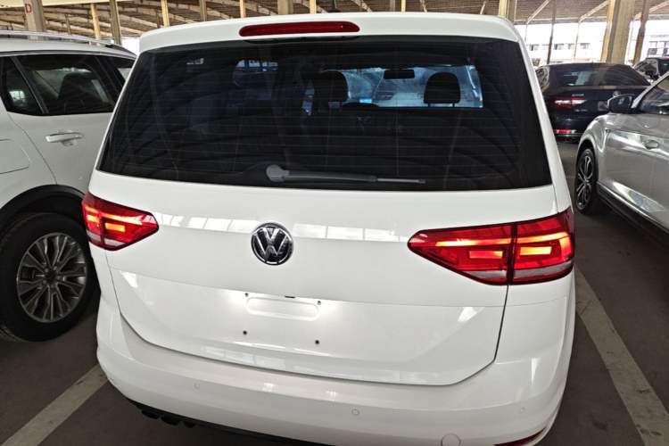 Used Volkswagen Touran 2018 Volkswagen Touran L 280TSI DSG Style Edition 7 Seats China VI Standard Rear