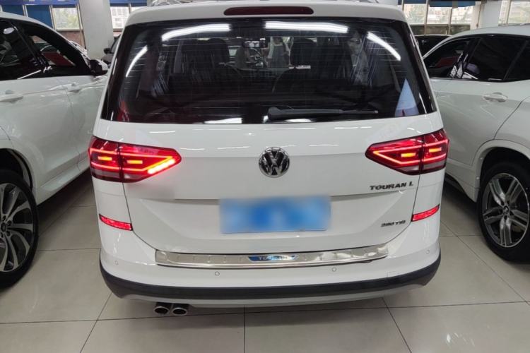 Used Volkswagen Touran 2018 Volkswagen Touran L 280TSI DSG Boundary Edition 6-Seater China VI Standard Rear