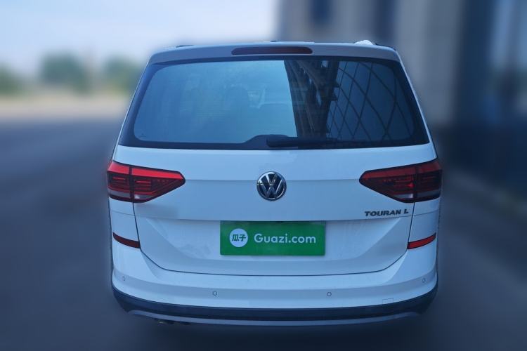 Used Volkswagen Touran 2018 Volkswagen Touran L 280TSI DSG Boundary Edition 7 Seats China V Emission Standard Rear