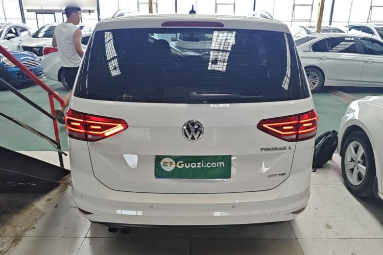 Used Volkswagen Touran 2018 Volkswagen Touran L 280TSI DSG Comfort Edition 7 Seats China V Emission Standard Rear