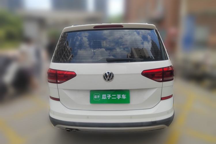 Used Volkswagen Touran 2018 Volkswagen Touran L 280TSI DSG Boundary Edition 7 Seats China VI Standard Rear
