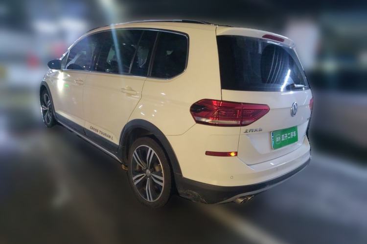 Used Volkswagen Touran 2018 Volkswagen Touran L 280TSI DSG Boundary Edition 7 Seats China VI Standard Rear Left 45 Deg