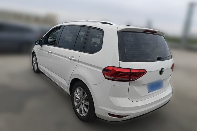Used Volkswagen Touran 2018 Volkswagen Touran L 280TSI DSG Comfort Edition 6-seater Rear Left 45 Deg