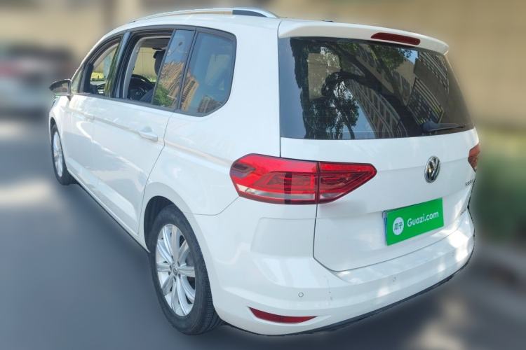 Used Volkswagen Touran 2018 Volkswagen Touran L 280TSI DSG Comfort Edition 6-seater Rear Left 45 Deg