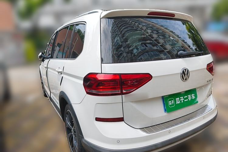 Used Volkswagen Touran 2018 Volkswagen Touran L 280TSI DSG Boundary Edition 7 Seats China VI Standard Rear Left 45 Deg