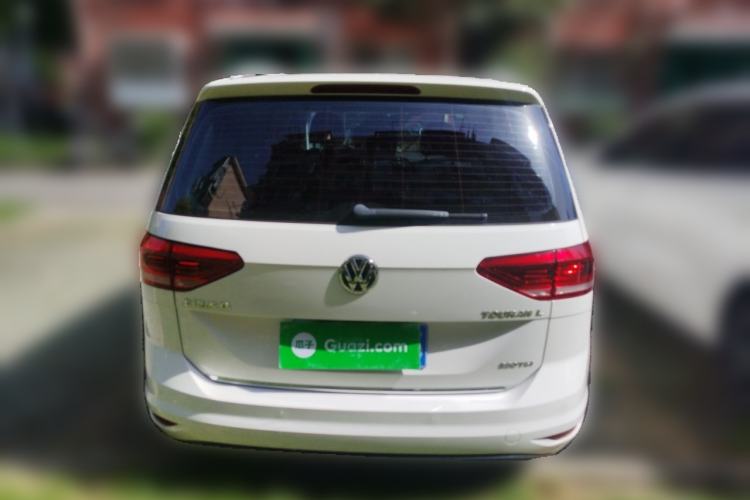 Used Volkswagen Touran 2018 Volkswagen Touran L 280TSI DSG Luxury Edition 7 Seats Rear