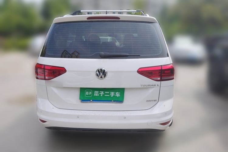 Used Volkswagen Touran 2018 Volkswagen Touran L 280TSI DSG Comfort Edition 7 Seats China VI Standard Rear