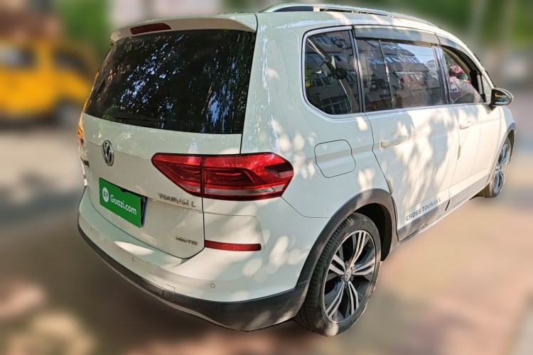 Used Volkswagen Touran 2018 Volkswagen Touran L 280TSI DSG Boundary Edition 7 Seats China VI Standard Rear Right 45 Deg