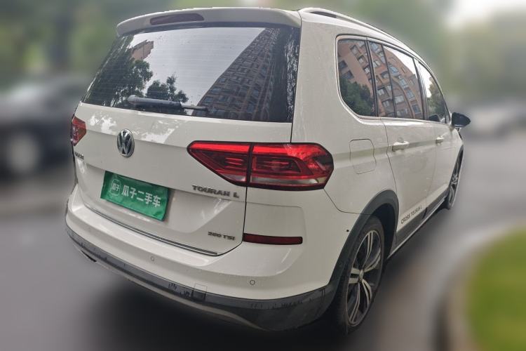 Used Volkswagen Touran 2018 Volkswagen Touran L 280TSI DSG Boundary Luxury Edition 7 Seats China VI Standard Rear Right 45 Deg