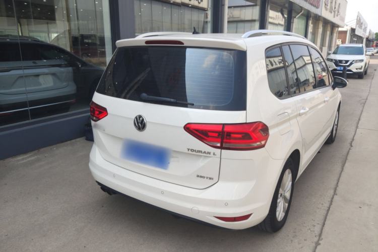 Used Volkswagen Touran 2018 Volkswagen Touran L 280TSI DSG Comfort Edition 7 Seats China VI Standard Rear Right 45 Deg