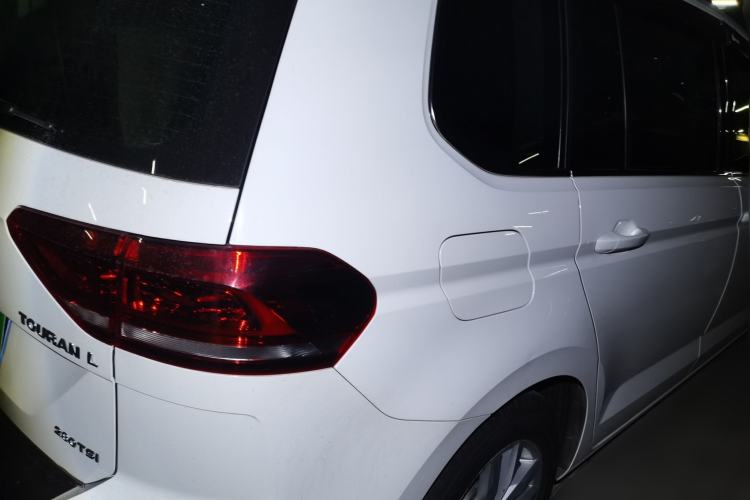 Used Volkswagen Touran 2018 Volkswagen Touran L 280TSI DSG Comfort Edition 7 Seats China V Emission Standard Rear Right 45 Deg