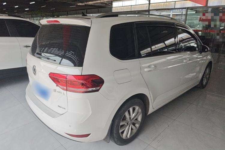 Used Volkswagen Touran 2018 Volkswagen Touran L 280TSI DSG Comfort Edition 7 Seats China VI Standard Rear Right 45 Deg