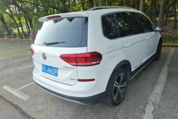 Used Volkswagen Touran 2018 Volkswagen Touran L 280TSI DSG Boundary Luxury Edition 7 Seats China VI Standard Rear Right 45 Deg