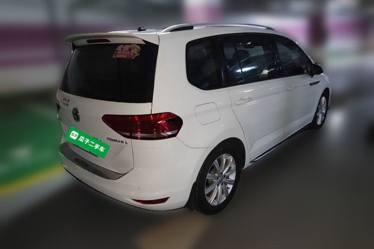 Used Volkswagen Touran 2018 Volkswagen Touran L 280TSI DSG Luxury Edition 6-seater Rear Right 45 Deg