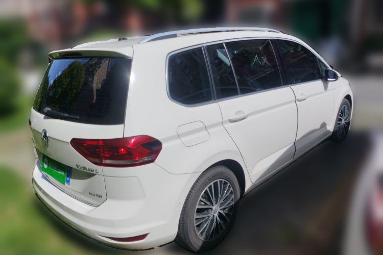 Used Volkswagen Touran 2018 Volkswagen Touran L 280TSI DSG Luxury Edition 7 Seats Rear Right 45 Deg