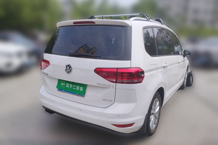 Used Volkswagen Touran 2018 Volkswagen Touran L 280TSI DSG Comfort Edition 7 Seats China VI Standard Rear Right 45 Deg
