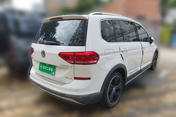 Used Volkswagen Touran 2018 Volkswagen Touran L 280TSI DSG Boundary Edition 7 Seats China VI Standard Rear Right 45 Deg